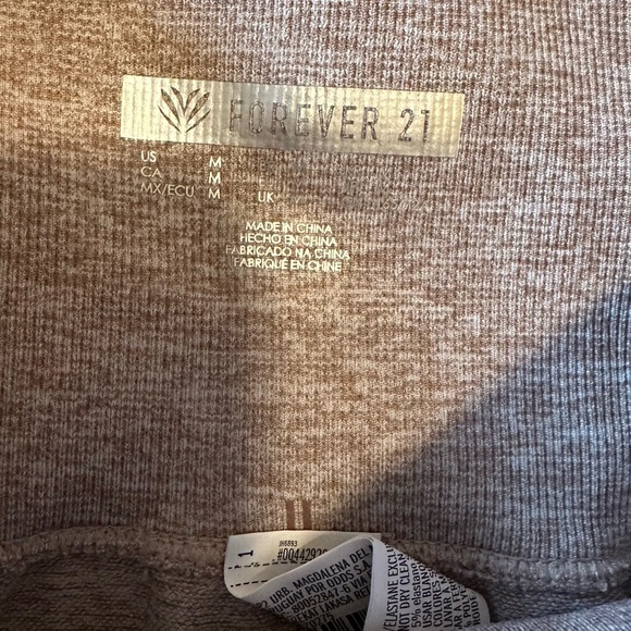 Forever 21 Light Pink /Gray Biker shorts athletic gear compression - Picture 4 of 5